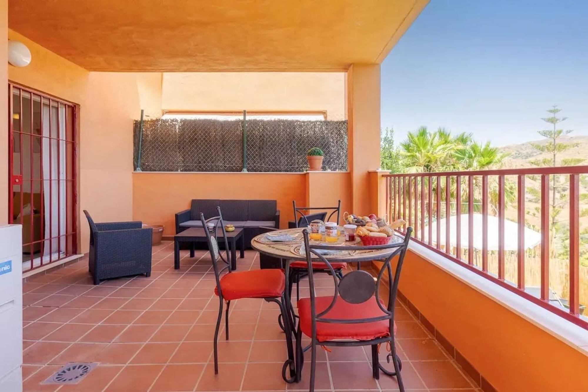 Stunning 5 Minutes From The And Golf! * Marbella