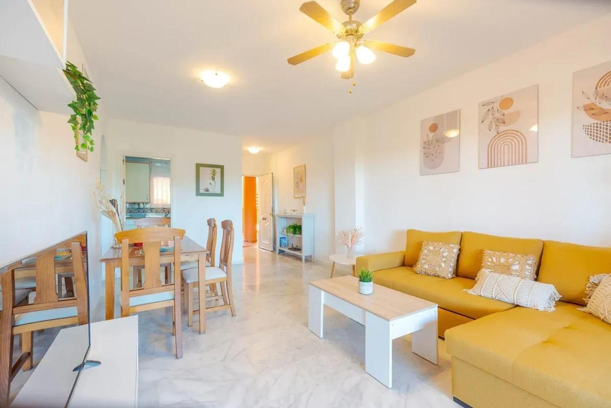 Stunning 5 Minutes From The And Golf! Apartment Marbella