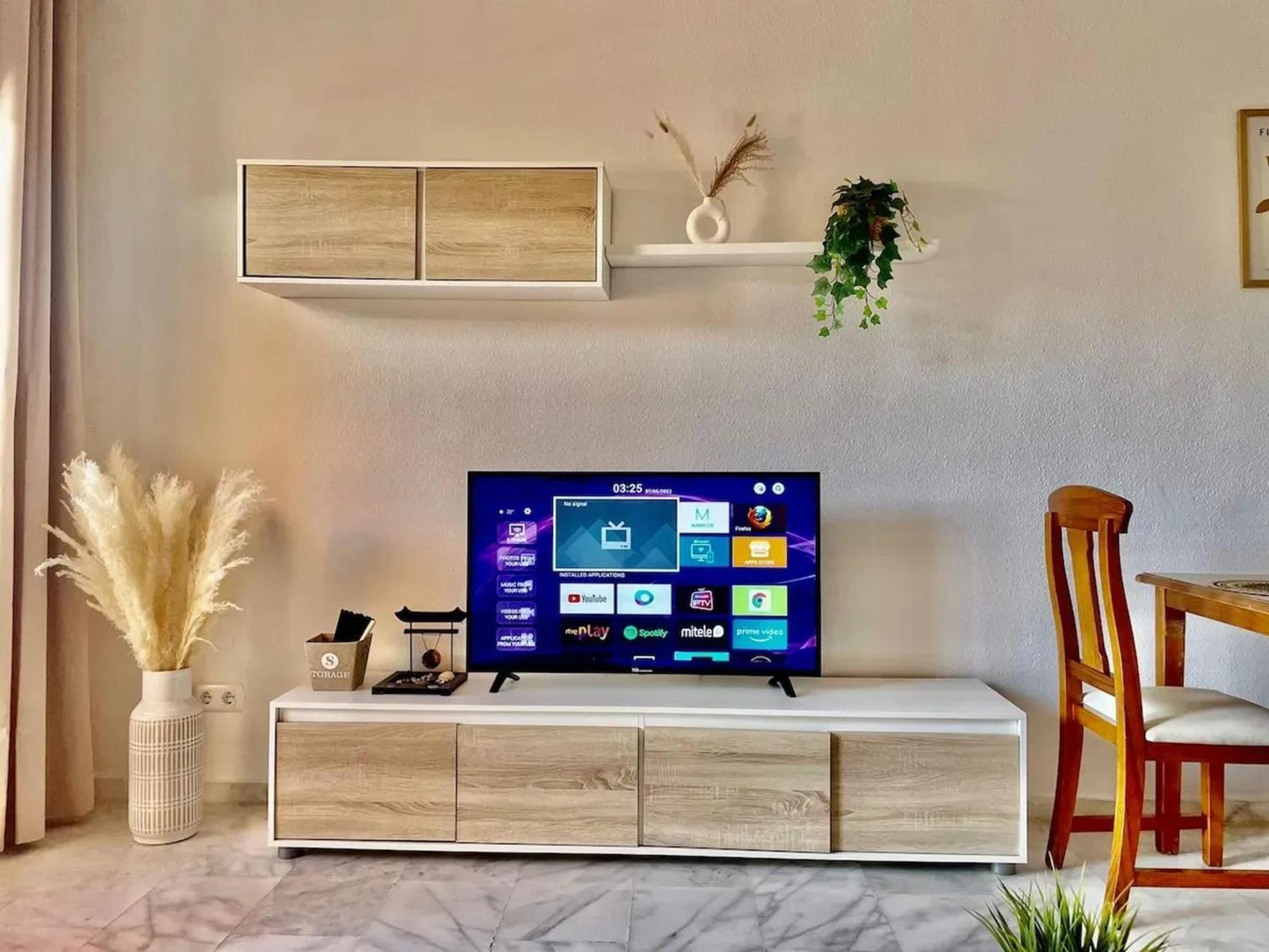 Apartment Stunning 5 Minutes From The And Golf! *